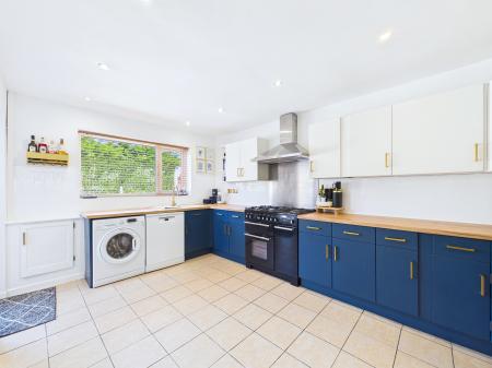 4 bedroom Detached house for sale in Redwood Drive, Haydock, WA11