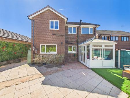 4 bedroom Detached house for sale in Redwood Drive, Haydock, WA11