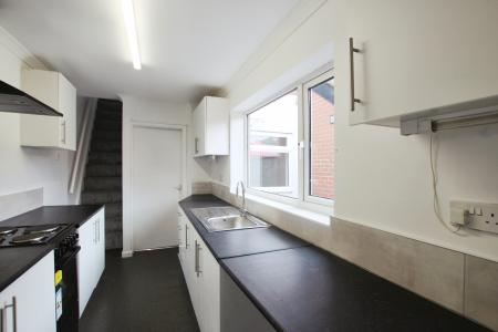 2 bedroom Terraced House to let in Albion Street, St Helens, WA10