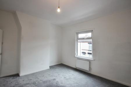 2 bedroom Terraced House to let in Albion Street, St Helens, WA10