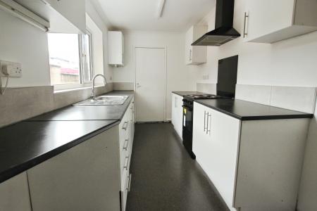 2 bedroom Terraced House to let in Albion Street, St Helens, WA10