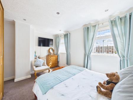 3 bedroom Terraced House for sale in Elizabeth Road, St Helens, WA11