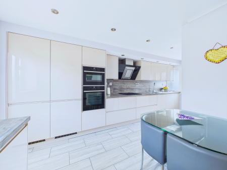 3 bedroom Terraced House for sale in Elizabeth Road, St Helens, WA11