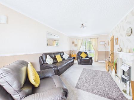 3 bedroom Terraced House for sale in Elizabeth Road, St Helens, WA11