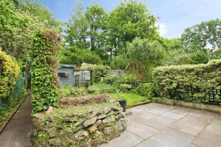 2 bedroom Semi-detached house to let in Clovelly Avenue, Sutton, St Helens, WA9