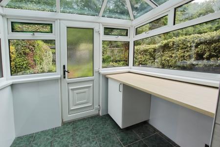 2 bedroom Semi-detached house to let in Clovelly Avenue, Sutton, St Helens, WA9