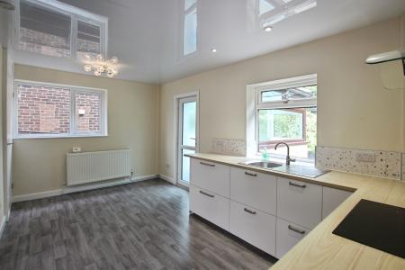 2 bedroom Semi-detached house to let in Clovelly Avenue, Sutton, St Helens, WA9