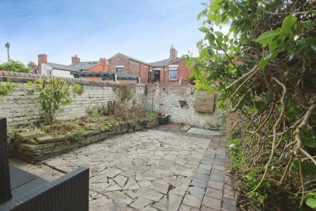 3 bedroom Terraced House to let in Speakman Road, Dentons Green, St Helens, WA10