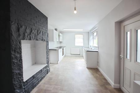 3 bedroom Terraced House to let in Speakman Road, Dentons Green, St Helens, WA10