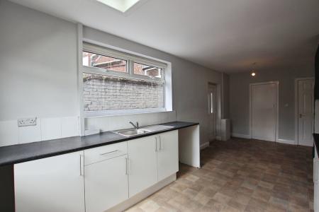 3 bedroom Terraced House to let in Speakman Road, Dentons Green, St Helens, WA10