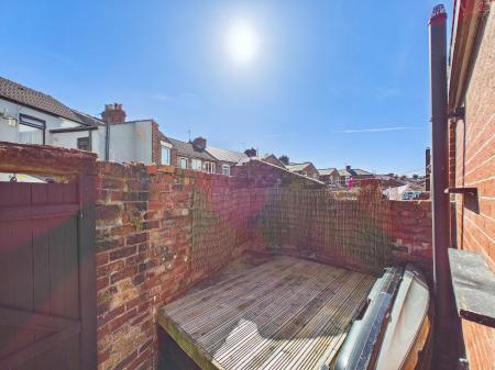 2 bedroom Terraced House for sale in Friar Street, Windlehurst, St Helens, WA10