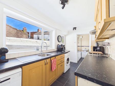 2 bedroom Terraced House for sale in Friar Street, Windlehurst, St Helens, WA10