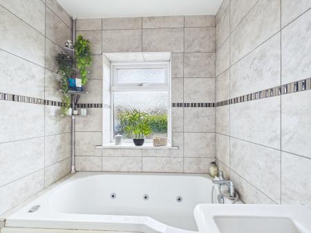 3 bedroom Detached house for sale in West End Road, Haydock, WA11