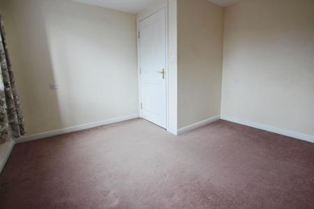 2 bedroom Flat to let in Mount Pleasant Avenue, St Helens, WA9