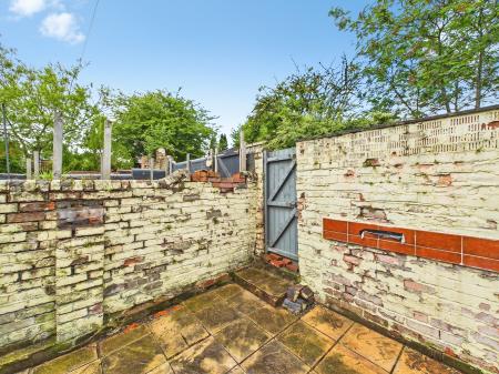 3 bedroom Terraced House for sale in Borough Road, St Helens Central, St Helens, WA10