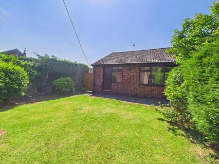 2 bedroom Semi-detached bungalow for sale in Scarisbrick Road, Rainford, St Helens, WA11
