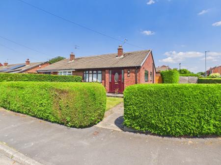 2 bedroom Semi-detached bungalow for sale in Scarisbrick Road, Rainford, St Helens, WA11