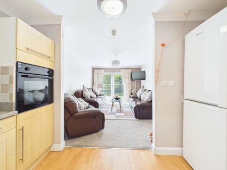 2 bedroom Apartment for sale in Heyeswood, Haydock, WA11