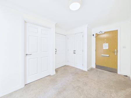 2 bedroom Apartment for sale in Heyeswood, Haydock, WA11