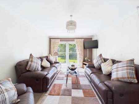 2 bedroom Apartment for sale in Heyeswood, Haydock, WA11