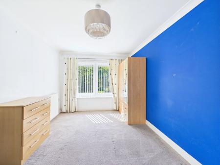 2 bedroom Apartment for sale in Heyeswood, Haydock, WA11