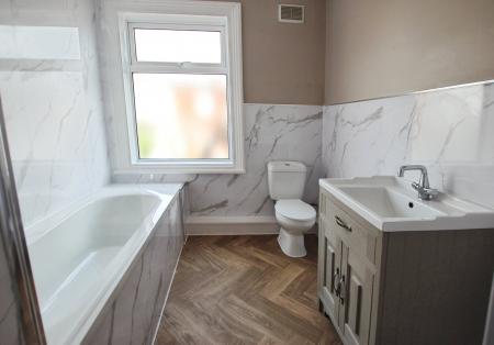 2 bedroom Terraced House to let in French Street, Toll Bar, St Helens, WA10