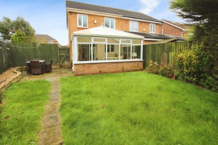 3 bedroom Semi-detached house to let in Manorwood Drive, Whiston, L35