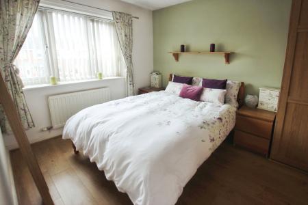 3 bedroom Semi-detached house to let in Manorwood Drive, Whiston, L35
