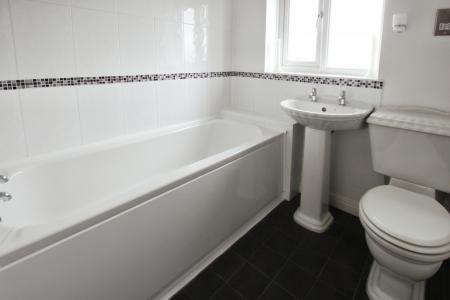 3 bedroom Semi-detached house to let in Manorwood Drive, Whiston, L35