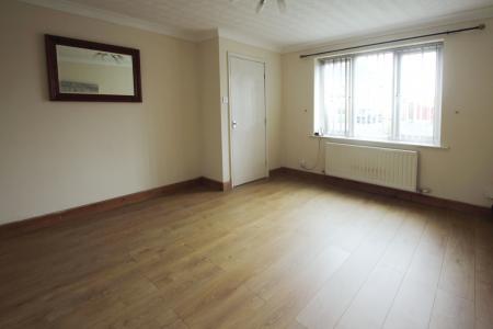 3 bedroom Semi-detached house to let in Manorwood Drive, Whiston, L35