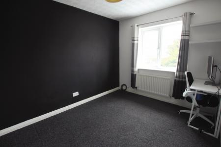 3 bedroom Semi-detached house to let in Manorwood Drive, Whiston, L35