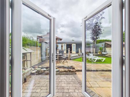 3 bedroom Semi-detached house for sale in Freckleton Road, Eccleston Hill, St Helens, WA10