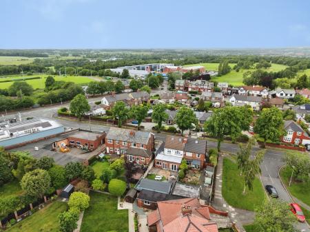 3 bedroom Semi-detached house for sale in Freckleton Road, Eccleston Hill, St Helens, WA10