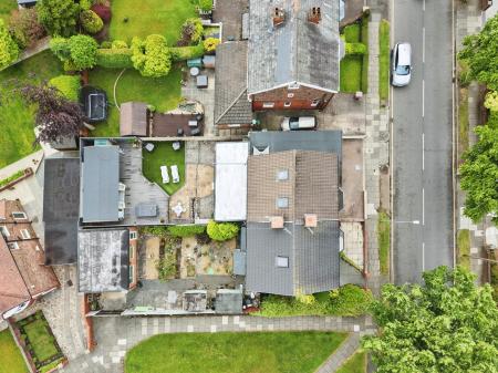 3 bedroom Semi-detached house for sale in Freckleton Road, Eccleston Hill, St Helens, WA10
