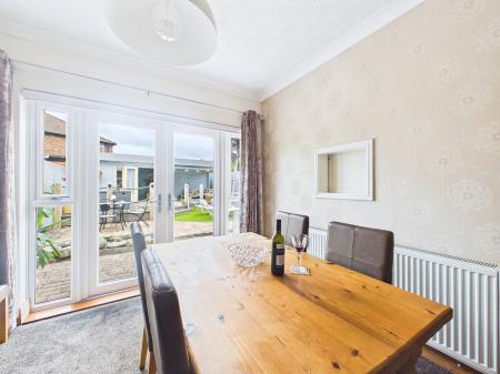 3 bedroom Semi-detached house for sale in Freckleton Road, Eccleston Hill, St Helens, WA10