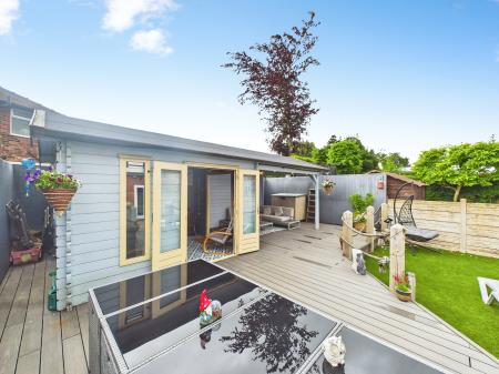 3 bedroom Semi-detached house for sale in Freckleton Road, Eccleston Hill, St Helens, WA10