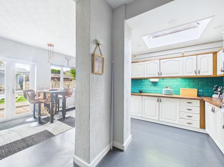 3 bedroom Semi-detached house for sale in Freckleton Road, Eccleston Hill, St Helens, WA10