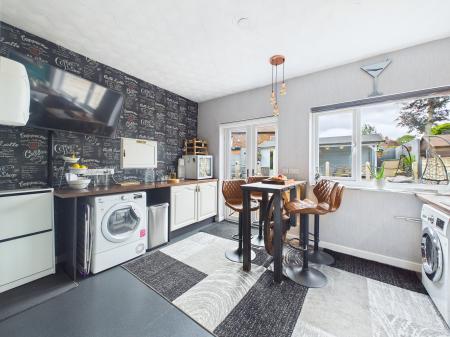 3 bedroom Semi-detached house for sale in Freckleton Road, Eccleston Hill, St Helens, WA10