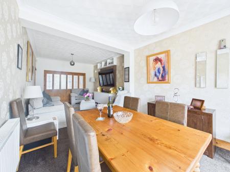 3 bedroom Semi-detached house for sale in Freckleton Road, Eccleston Hill, St Helens, WA10
