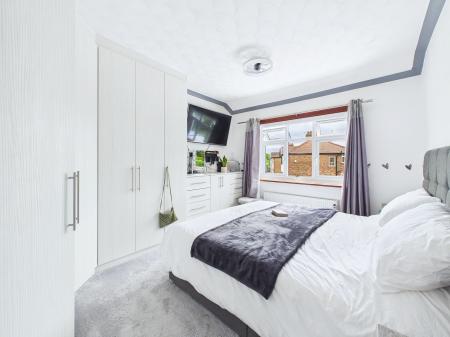3 bedroom Semi-detached house for sale in Freckleton Road, Eccleston Hill, St Helens, WA10