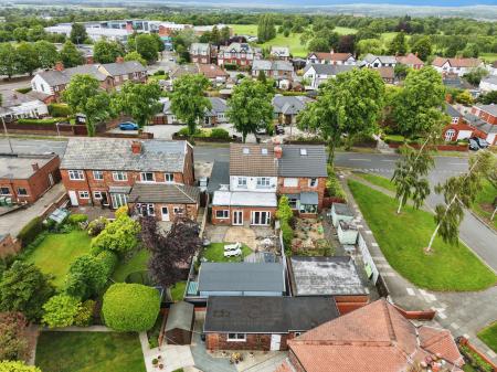 3 bedroom Semi-detached house for sale in Freckleton Road, Eccleston Hill, St Helens, WA10