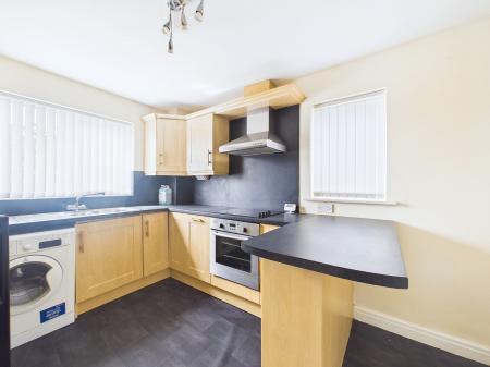 2 bedroom Flat for sale in Greenway Court Lascelles Street, Parr, St Helens, WA9