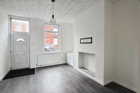 2 bedroom Terraced House to let in Gleave Street, St Helens, WA10