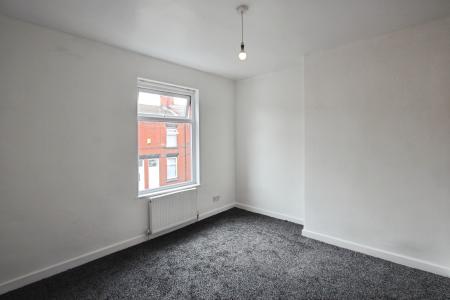 2 bedroom Terraced House to let in Gleave Street, St Helens, WA10