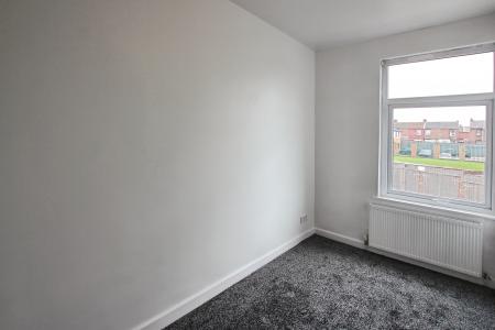 2 bedroom Terraced House to let in Gleave Street, St Helens, WA10