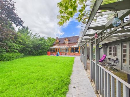 5 bedroom Detached house for sale in Avery Road, Haydock, St Helens, WA11