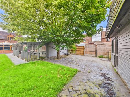 5 bedroom Detached house for sale in Avery Road, Haydock, St Helens, WA11