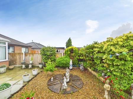 2 bedroom Bungalow for sale in Hyacinth Close, Haydock, WA11