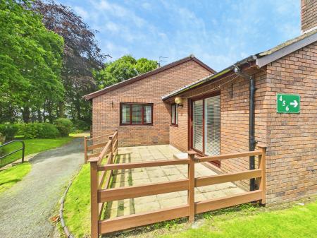 2 bedroom Bungalow for sale in Crank Road, Crank, St Helens, WA11