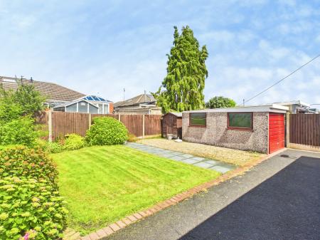 2 bedroom Bungalow for sale in Hyacinth Close, Haydock, WA11